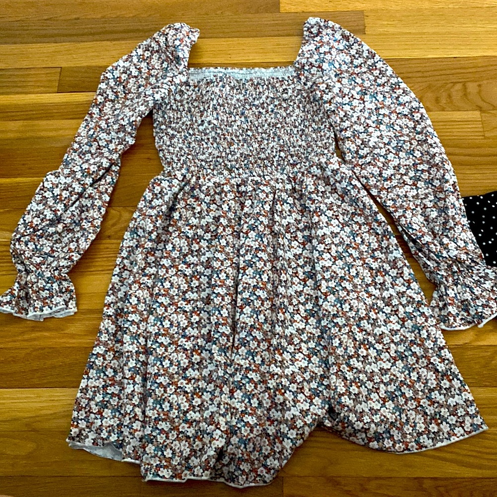 Long sleeve dress size xs